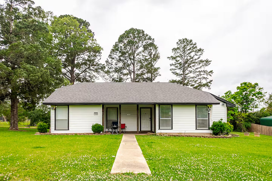 Furnished Finder property 1036222_1 photo 2