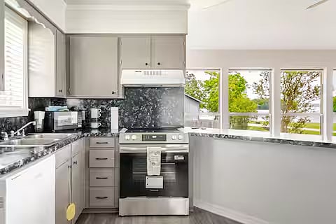 Furnished Finder property 1036222_1 photo 8