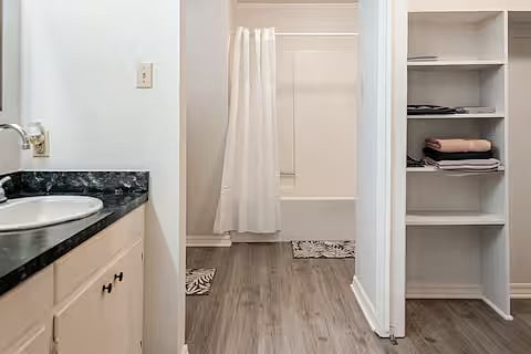 Furnished Finder property 1036222_1 photo 15