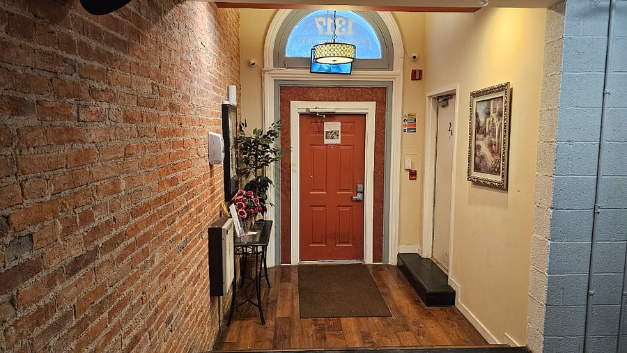 Furnished Finder property 1036243_1 photo 1