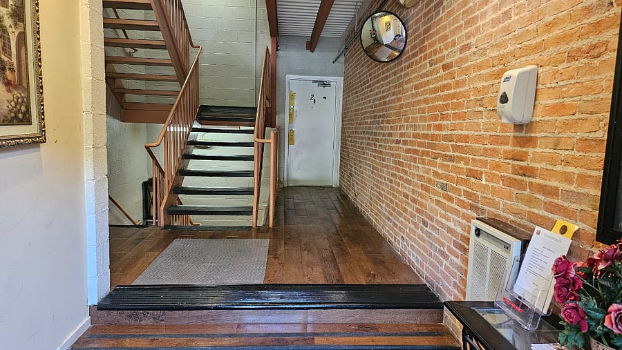 Furnished Finder property 1036243_1 photo 2