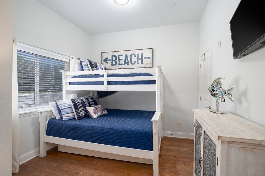 Furnished Finder property 1036261_1 photo 12