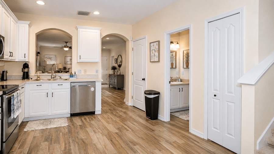 Furnished Finder property 1036287_1 photo 9
