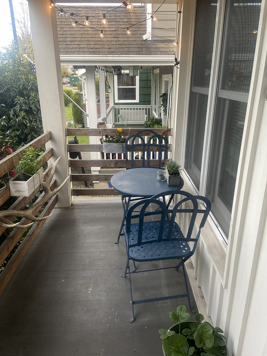 Front porch bistro for morning coffee!