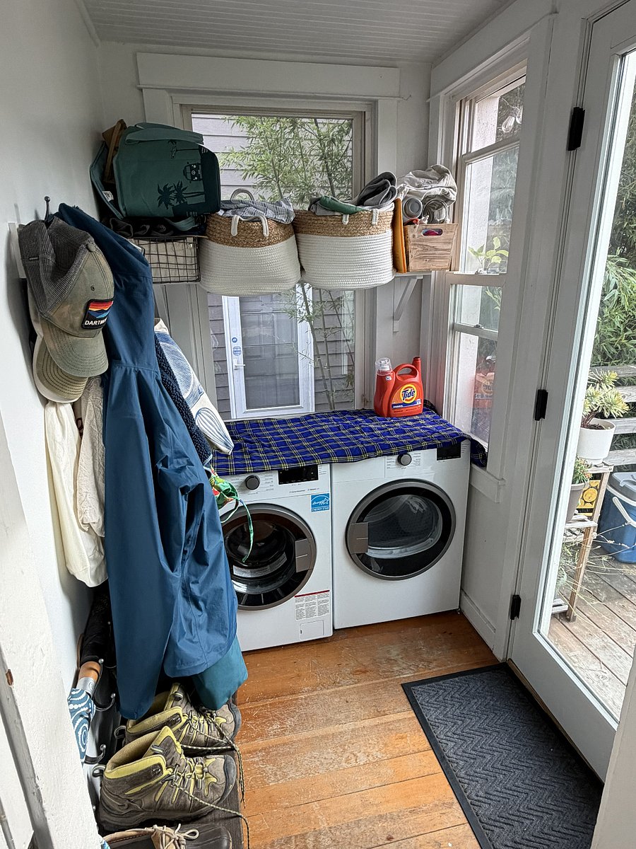In-home laundry unit/mudroom leading out to the back deck and yard.