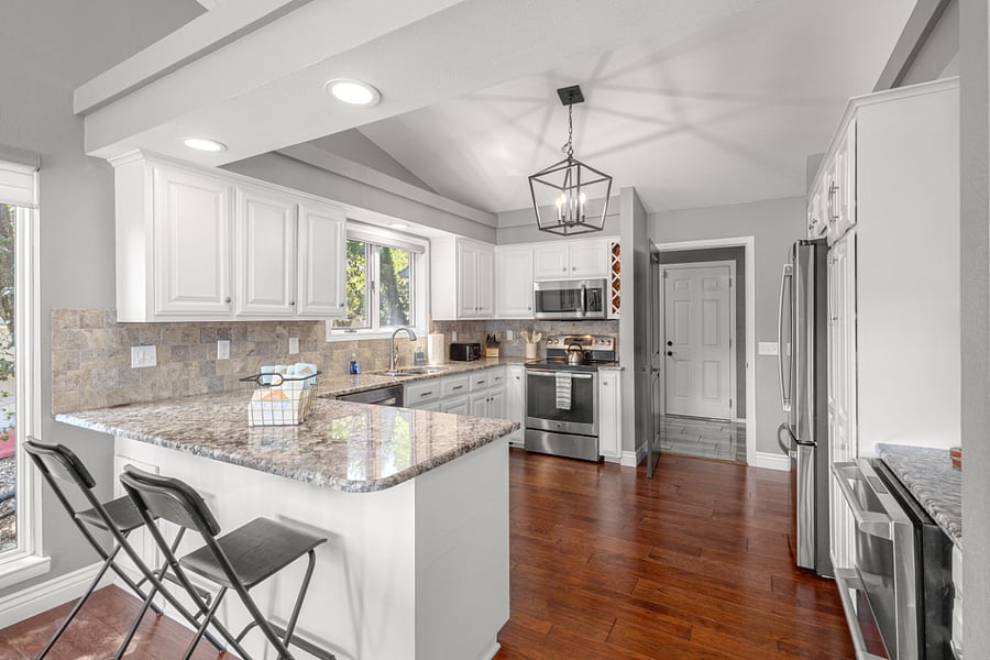 Furnished Finder property 1036355_1 photo 18