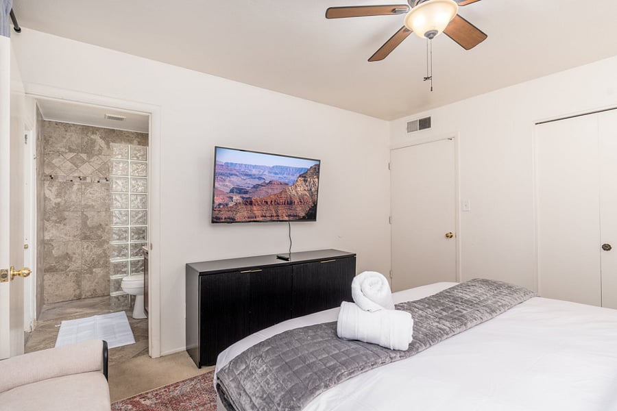 Furnished Finder property 1036366_1 photo 25