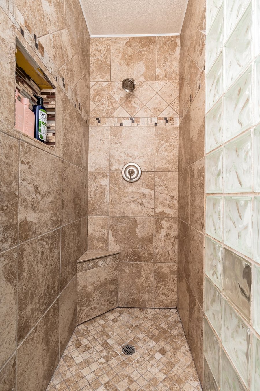Furnished Finder property 1036366_1 photo 30