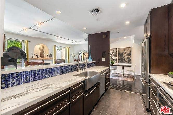 Furnished Finder property 1036385_1 photo 17