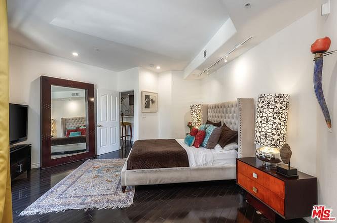 Furnished Finder property 1036385_1 photo 25
