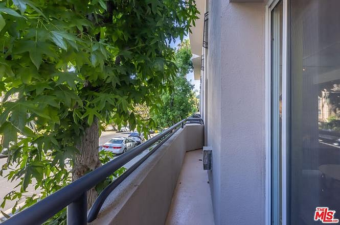 Furnished Finder property 1036385_1 photo 42