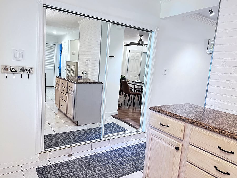 Furnished Finder property 1036387_1 photo 3