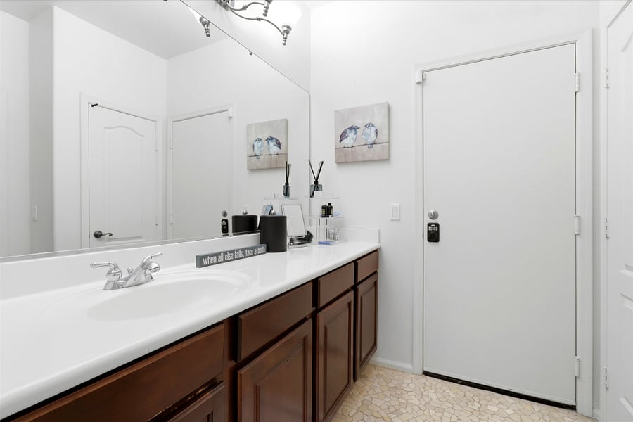 Furnished Finder property 1036395_1 photo 29