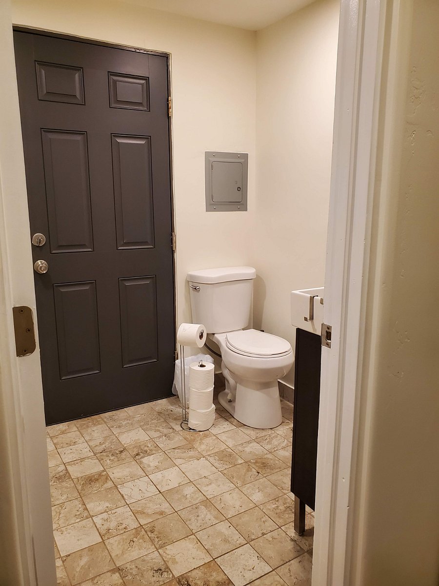Furnished Finder property 1036404_2 photo 25