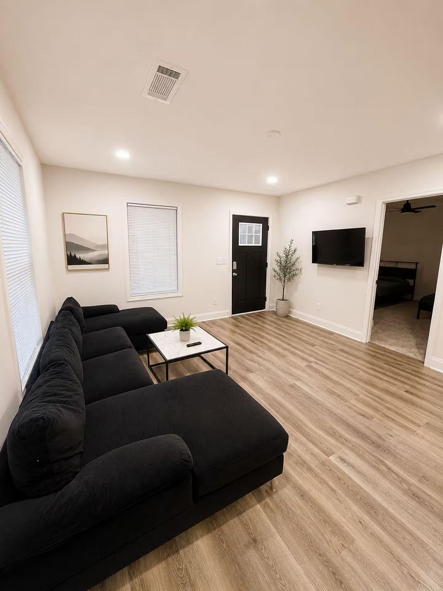 Furnished Finder property 1036405_1 photo 3