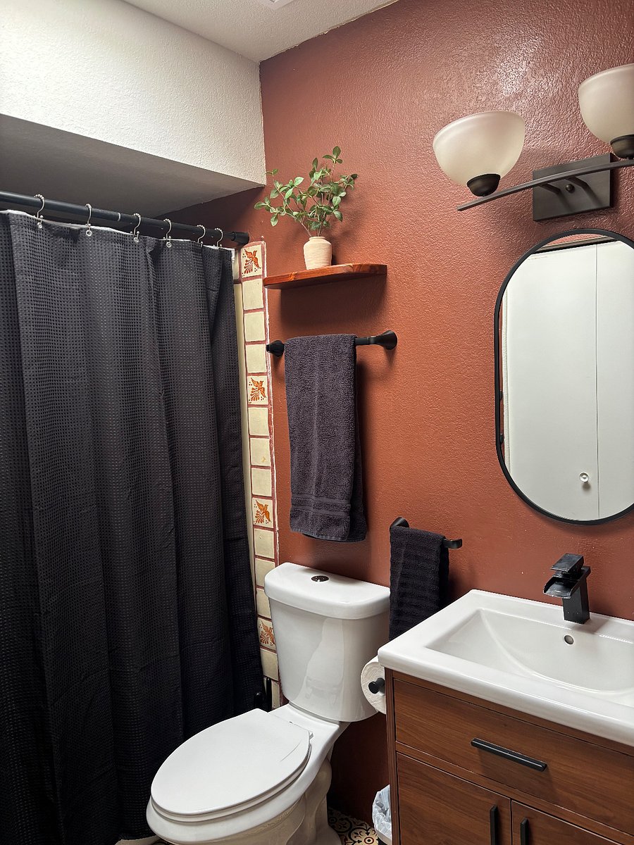 Full tub/shower, new vanity and tile floors. 2 closet spaces.