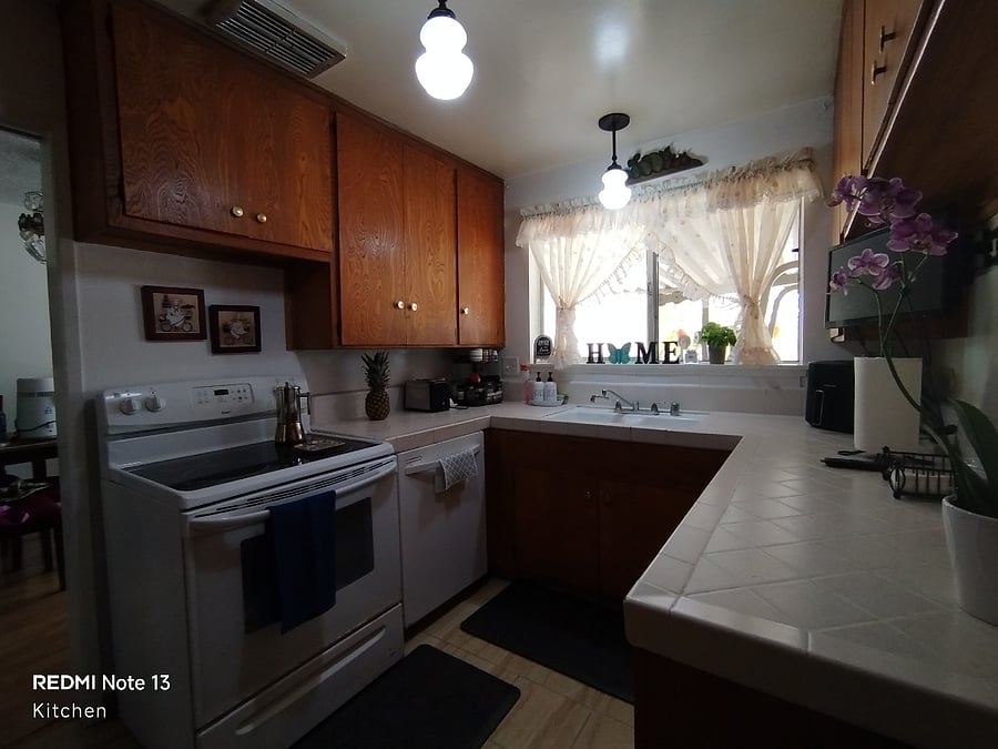Furnished Finder property 1036441_1 photo 3