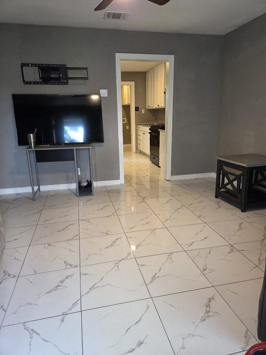 Furnished Finder property 1036465_1 photo 3