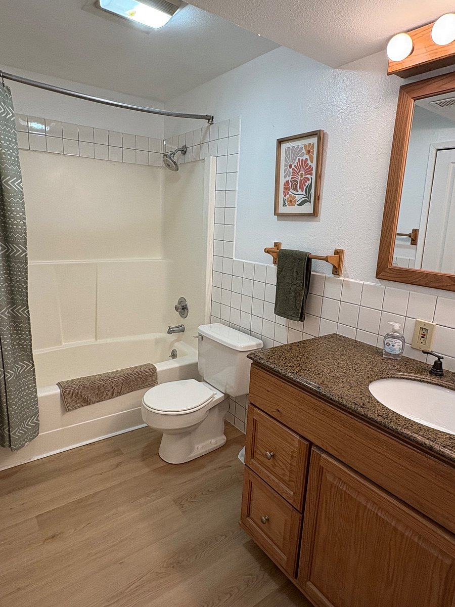 Furnished Finder property 1036487_1 photo 11