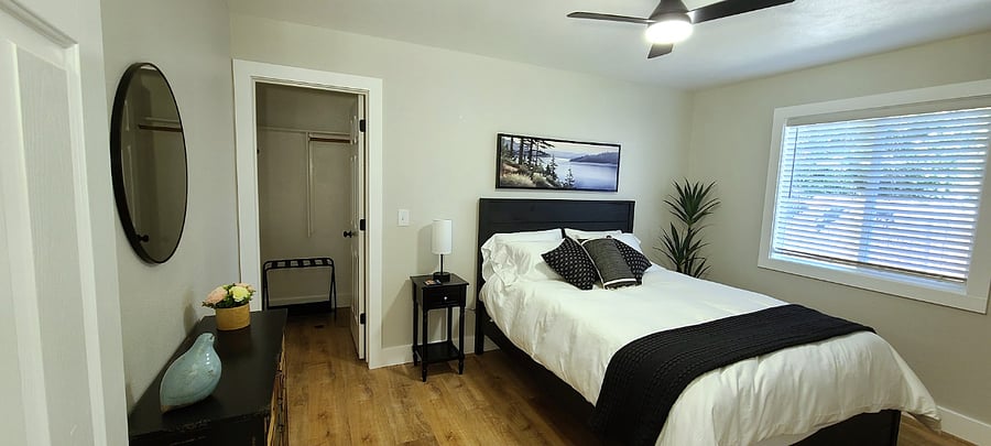 Furnished Finder property 1036488_1 photo 12