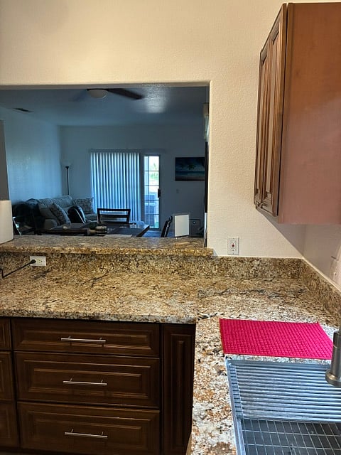 Furnished Finder property 1036491_1 photo 5