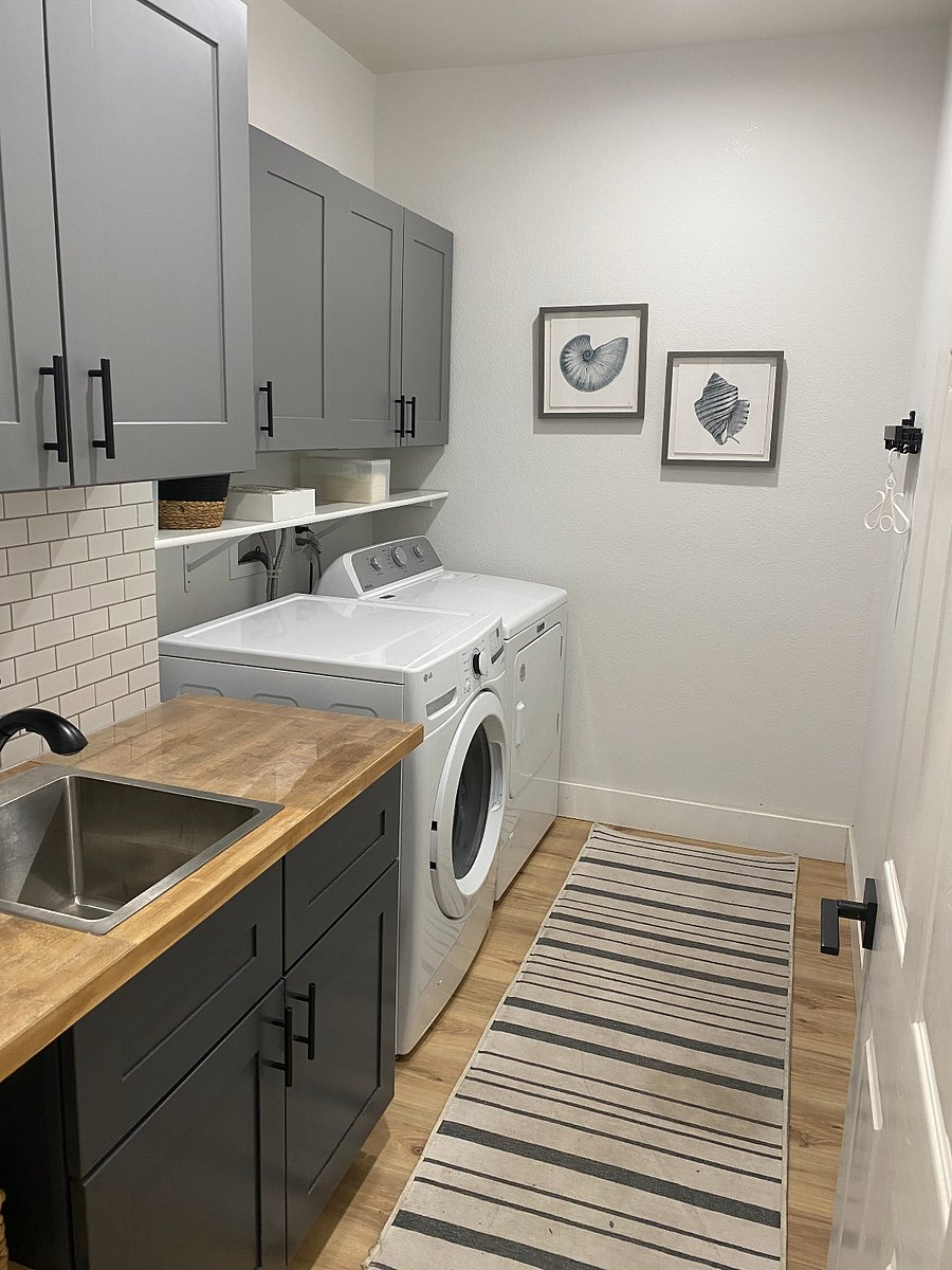 We allow washer and dryer access in the main house for renters.