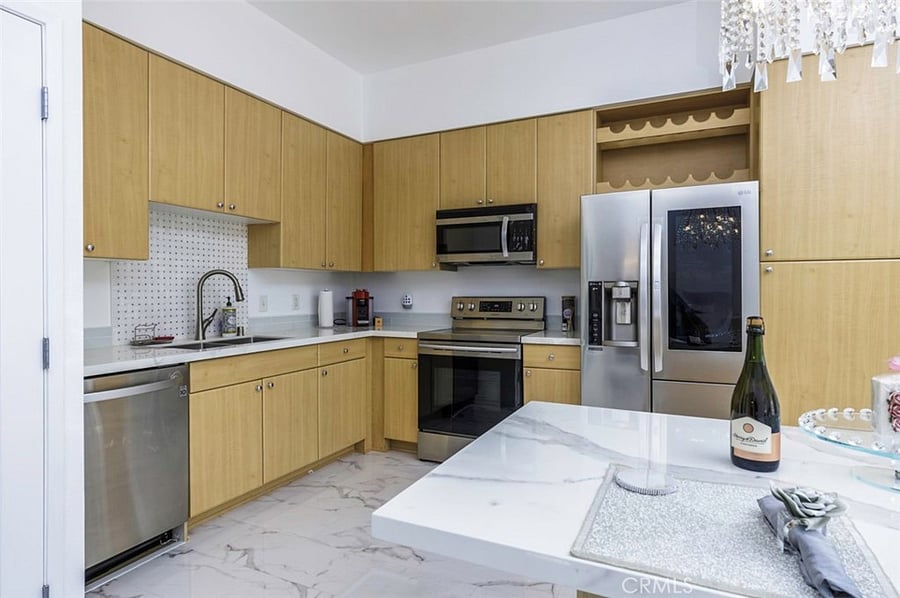 Furnished Finder property 1036496_1 photo 4
