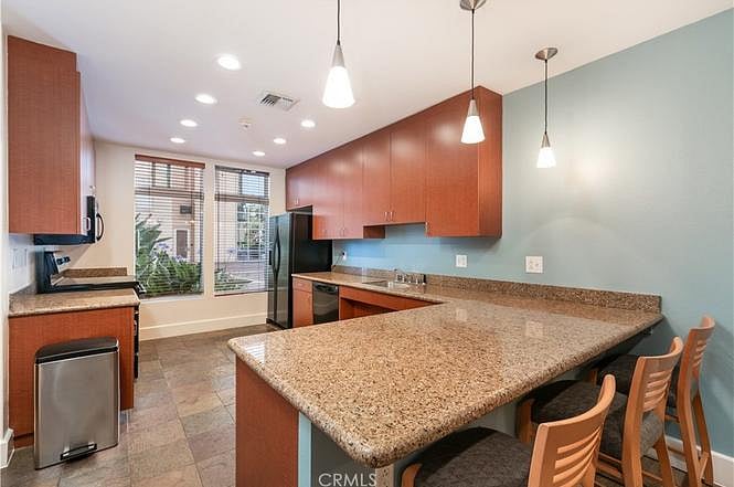 Furnished Finder property 1036496_1 photo 14