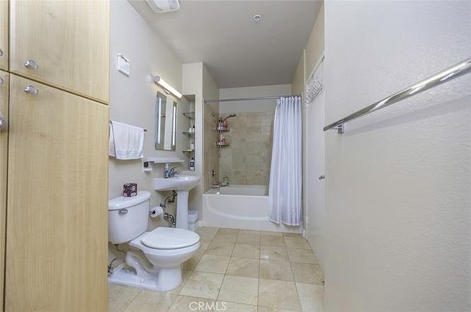 Furnished Finder property 1036496_1 photo 12