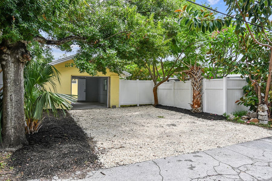 Furnished Finder property 1036498_1 photo 9