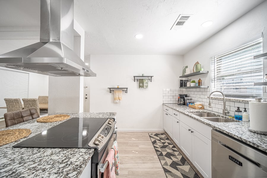 Furnished Finder property 1036519_1 photo 33