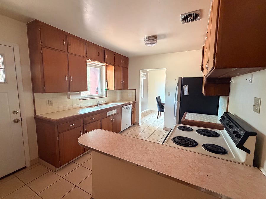 Furnished Finder property 1036547_2 photo 6