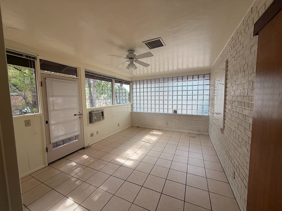 Furnished Finder property 1036547_3 photo 12
