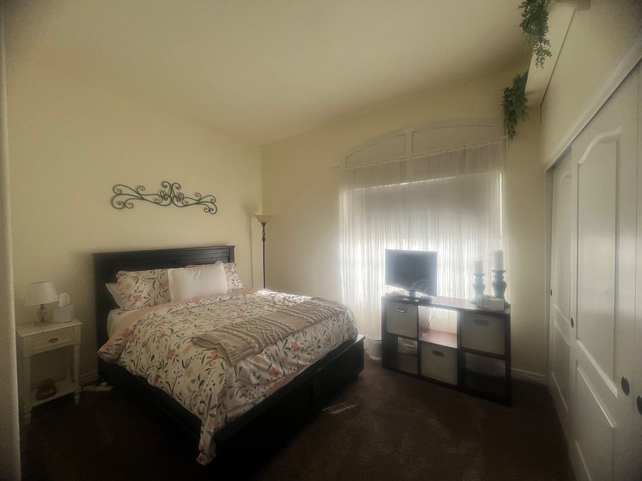Furnished Finder property 1036556_1 photo 2
