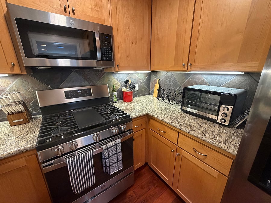 Furnished Finder property 1036605_1 photo 10