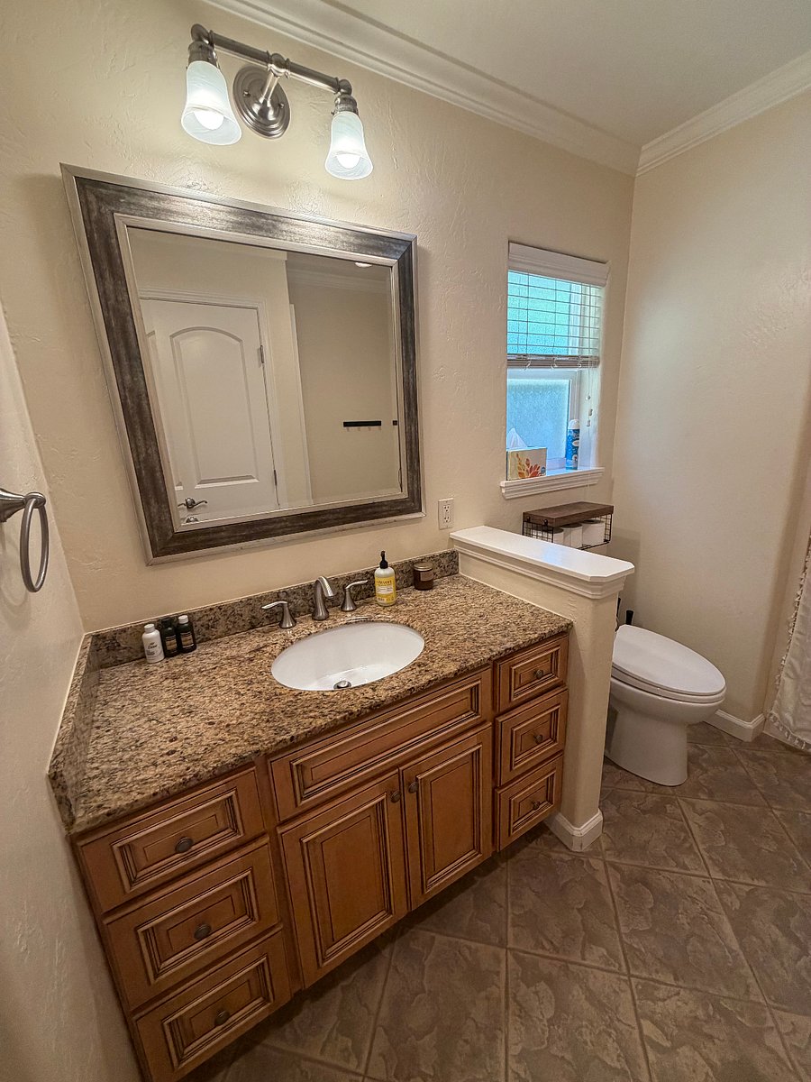 Furnished Finder property 1036605_1 photo 16