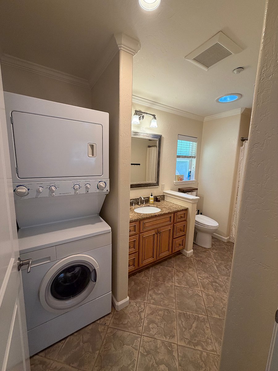 Furnished Finder property 1036605_1 photo 17