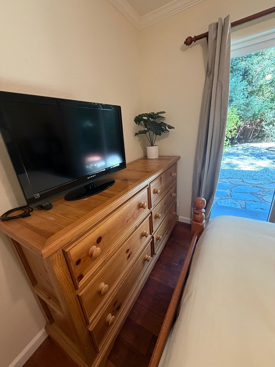Furnished Finder property 1036605_1 photo 9