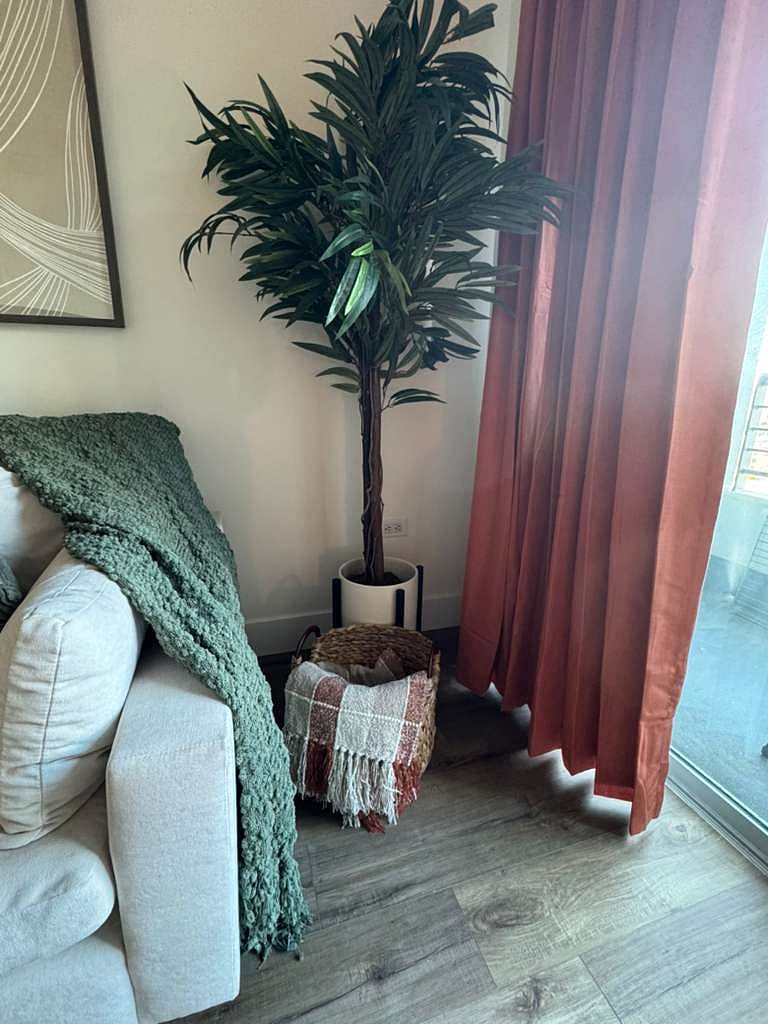 Furnished Finder property 1036645_1 photo 8
