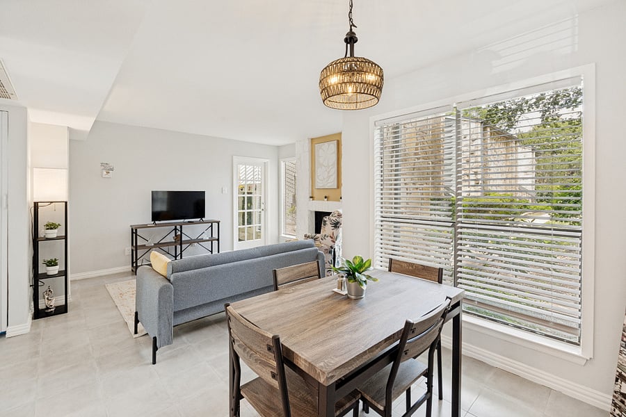 Dining room table
