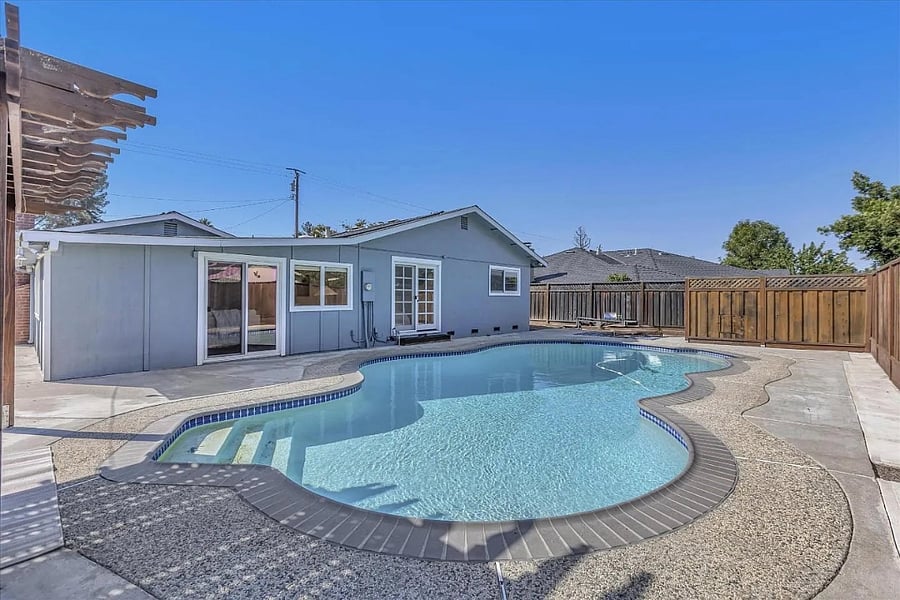 Furnished Finder property 1036659_1 photo 9