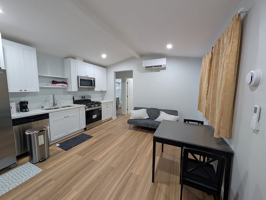 Furnished Finder property 1036660_1 photo 5