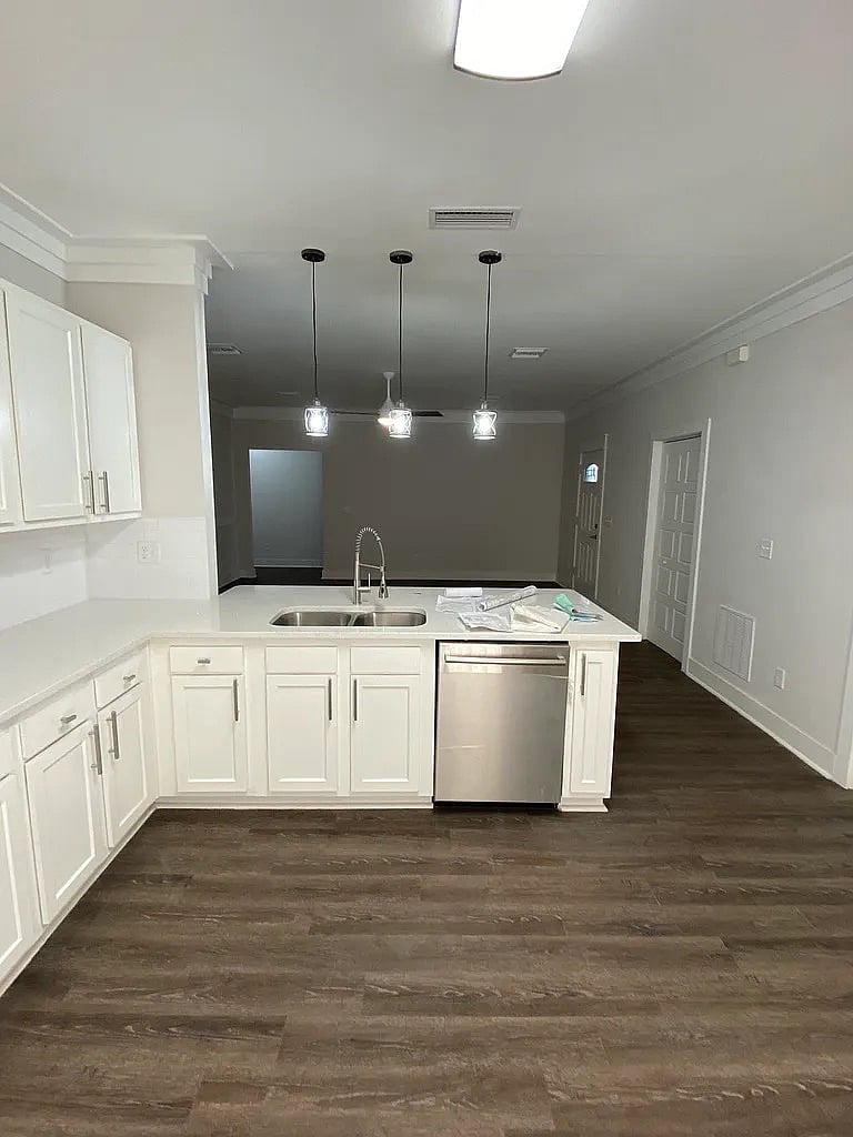 Gourmet Kitchen 