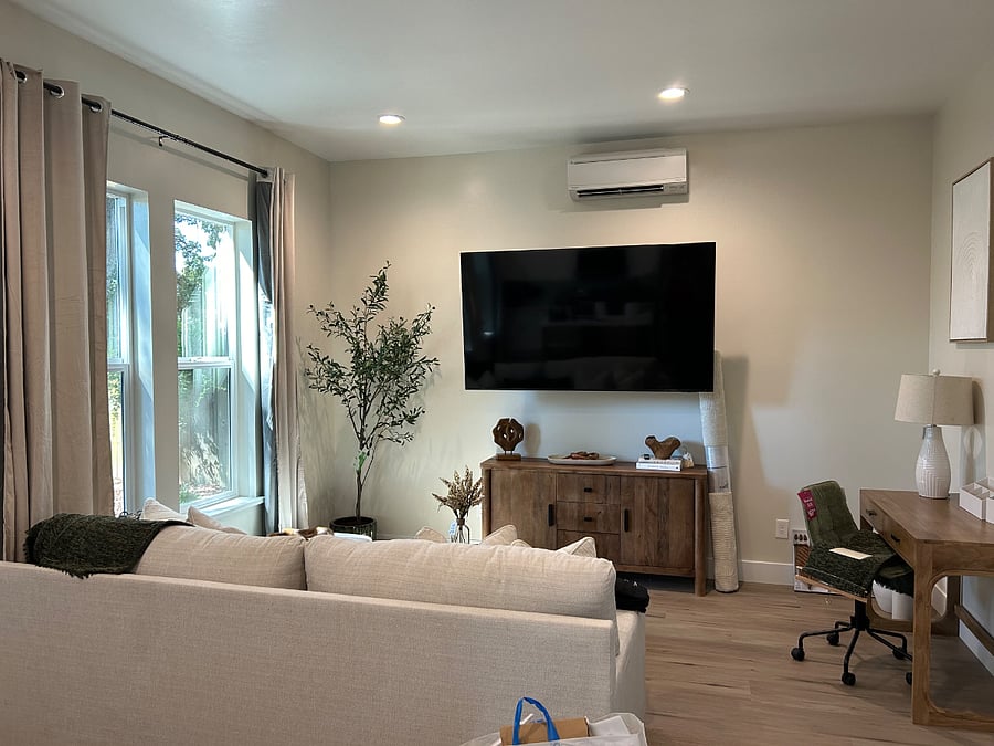 Furnished Finder property 1036682_1 photo 3