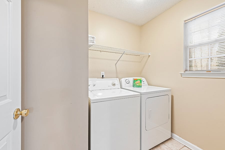 Furnished Finder property 1036690_1 photo 11