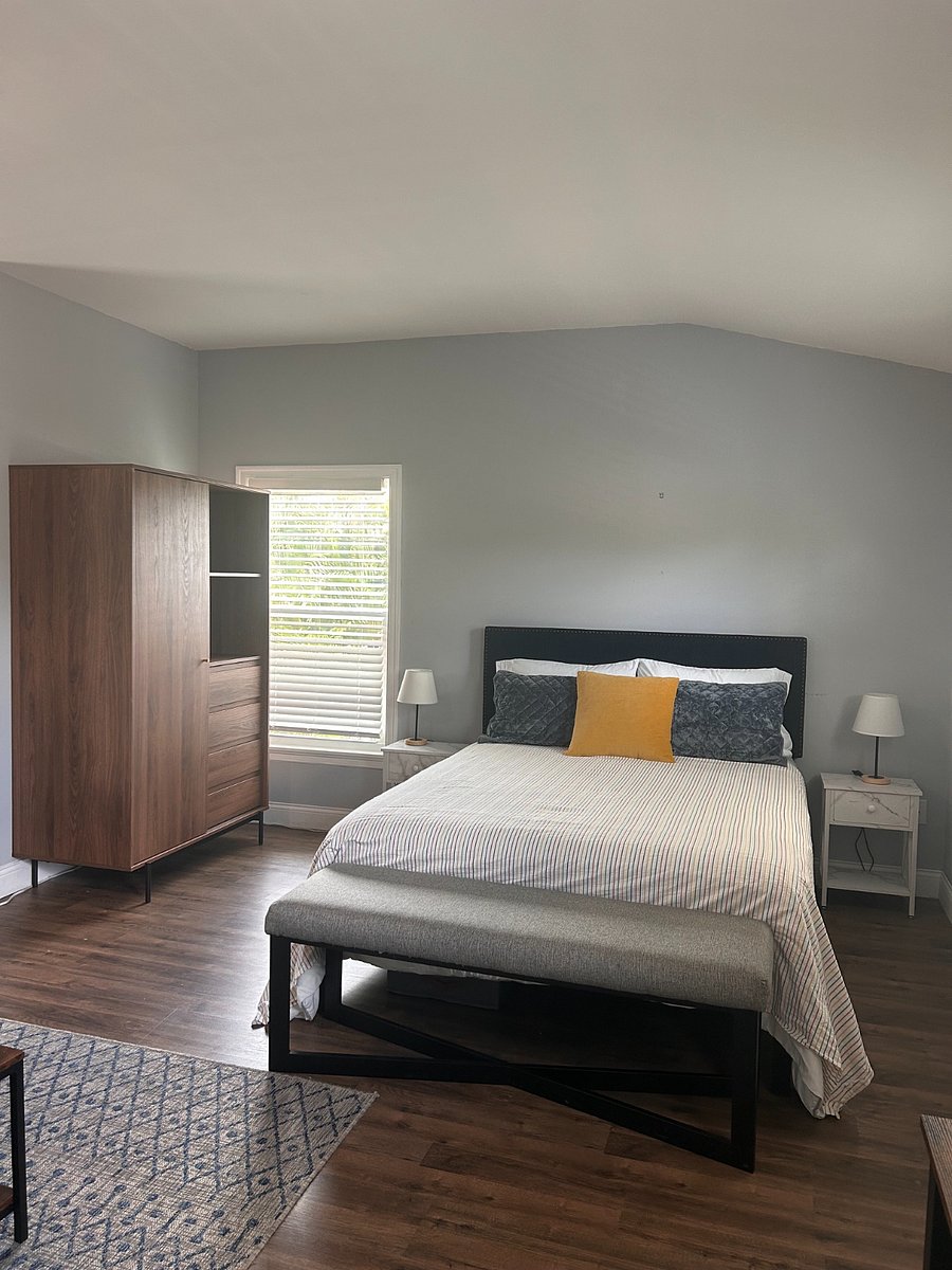 Furnished Finder property 1036692_1 photo 3