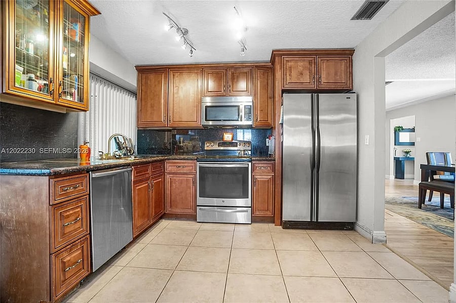 Furnished Finder property 1036703_1 photo 6