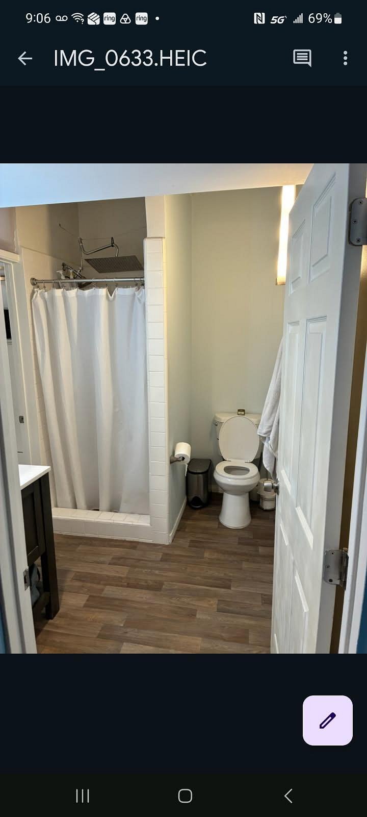 Primary bedroom 2 ensuite bathroom
