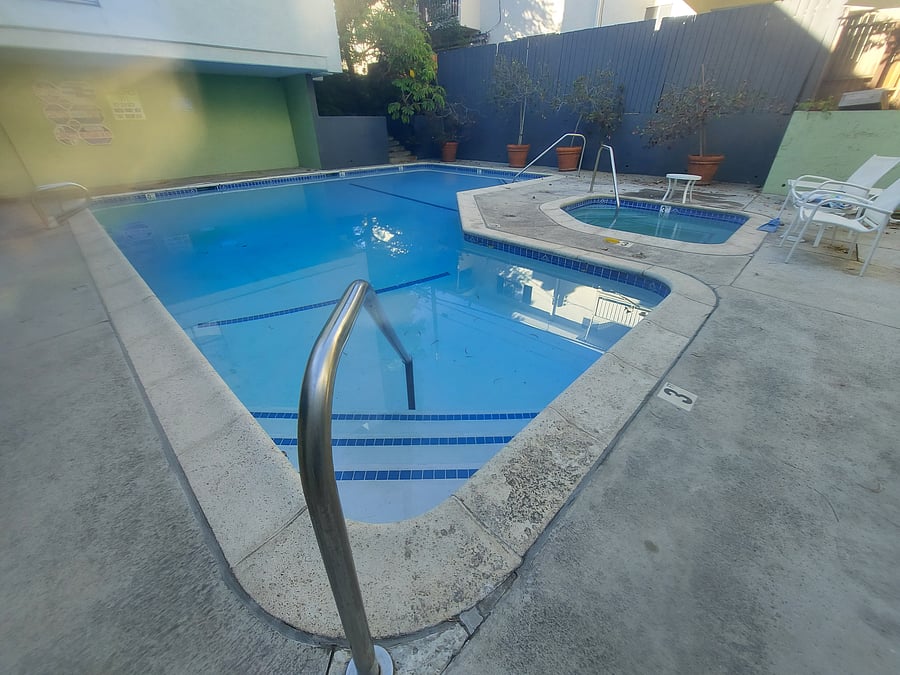 Pool & Spa