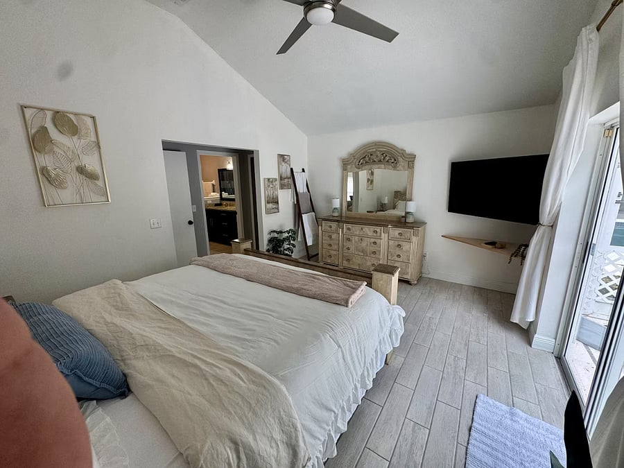 Furnished Finder property 1036730_1 photo 8